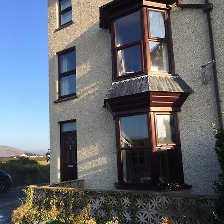 First Floor Apartment With Mountain Views Tywyn Exterior foto